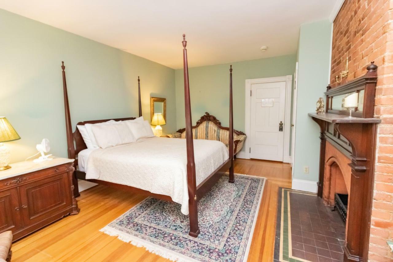 Saratoga Dreams Bed And Breakfast Saratoga Springs Rom bilde